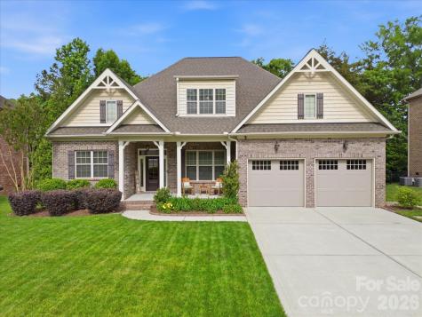 4005 Stonehill Lane Matthews NC 28104