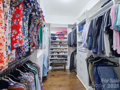 4005 Stonehill Lane Matthews NC 28104