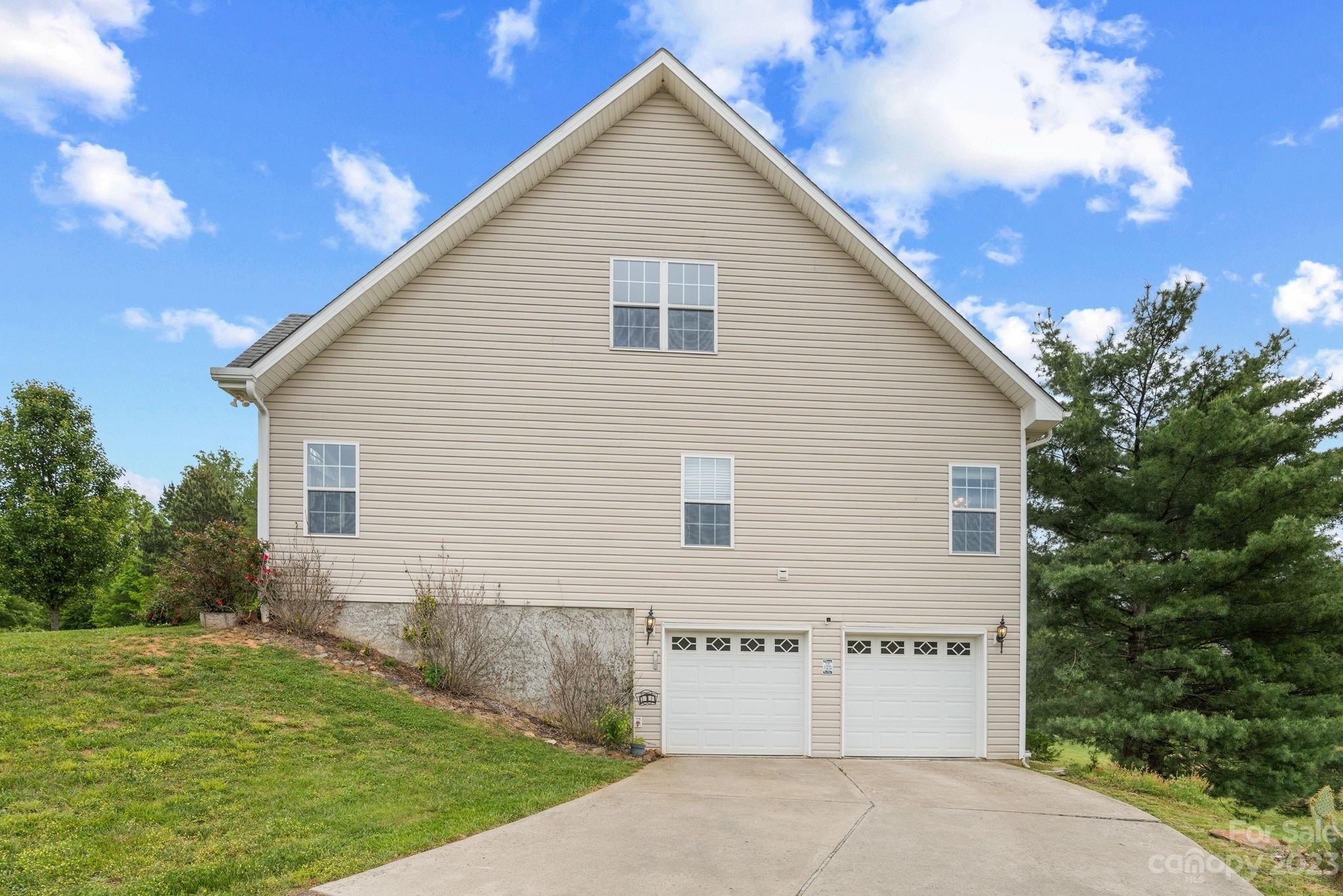 405 Macbeth Street Weaverville NC 28787
