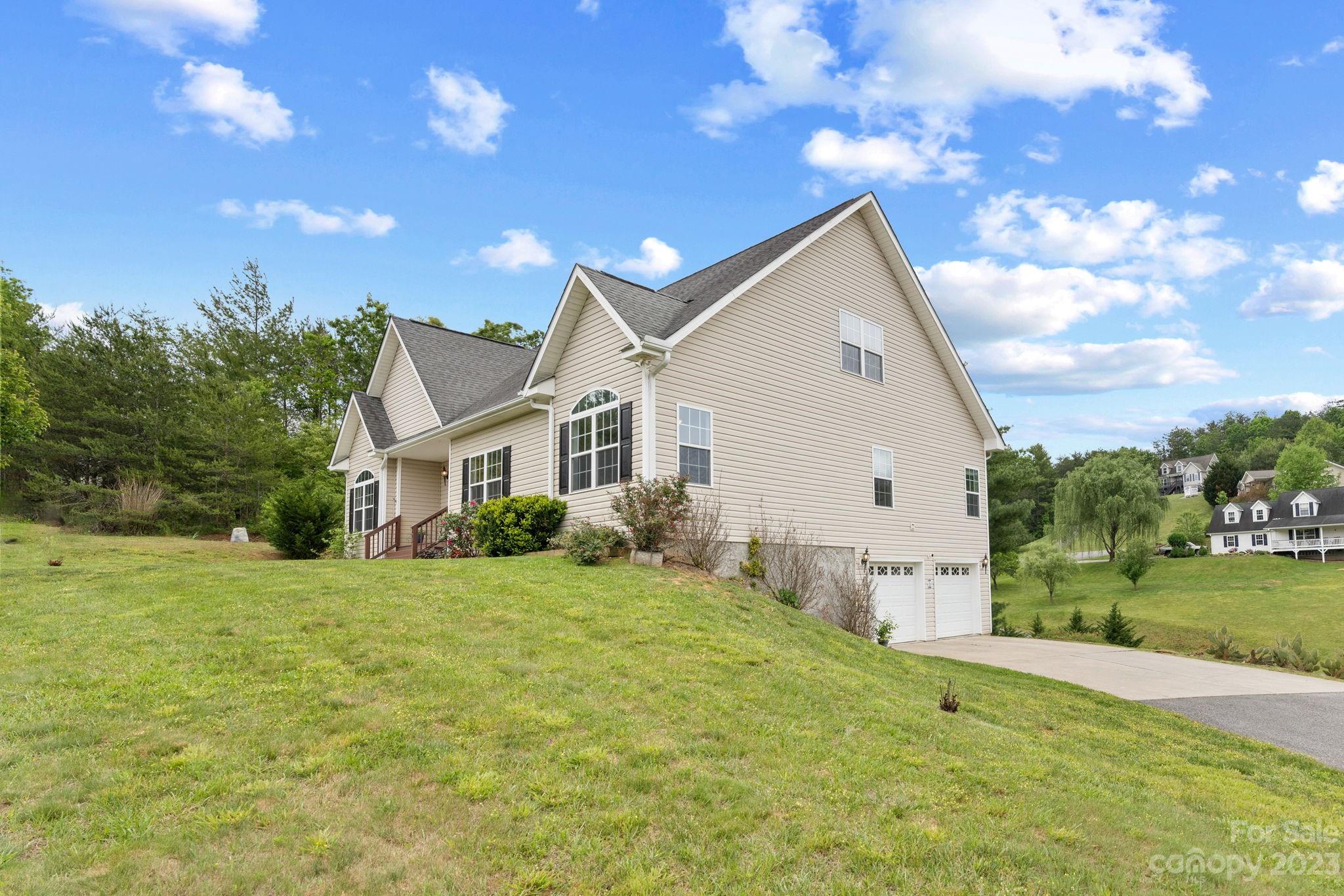 405 Macbeth Street Weaverville NC 28787