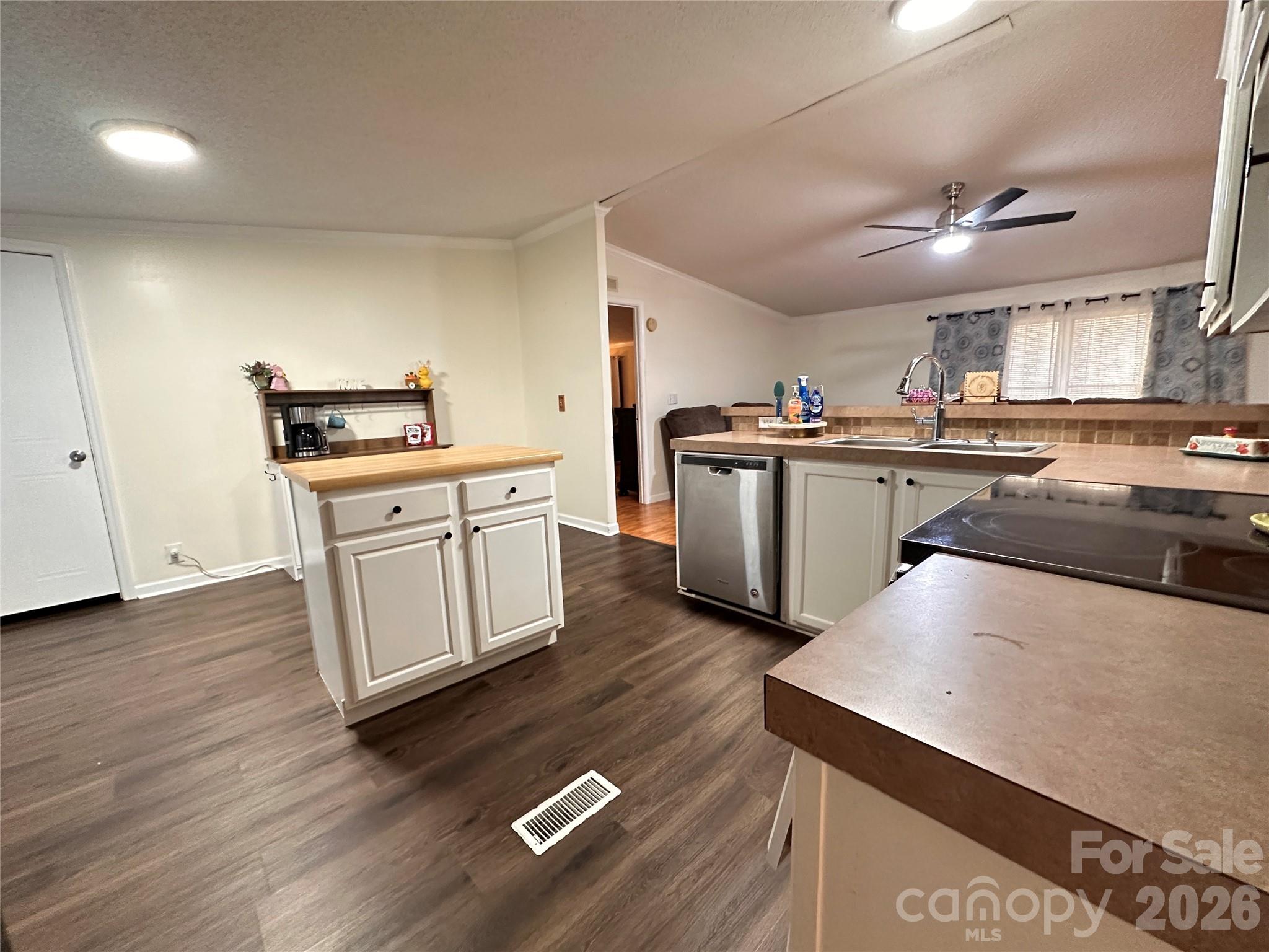626 Lukes Loop Marion NC 28752