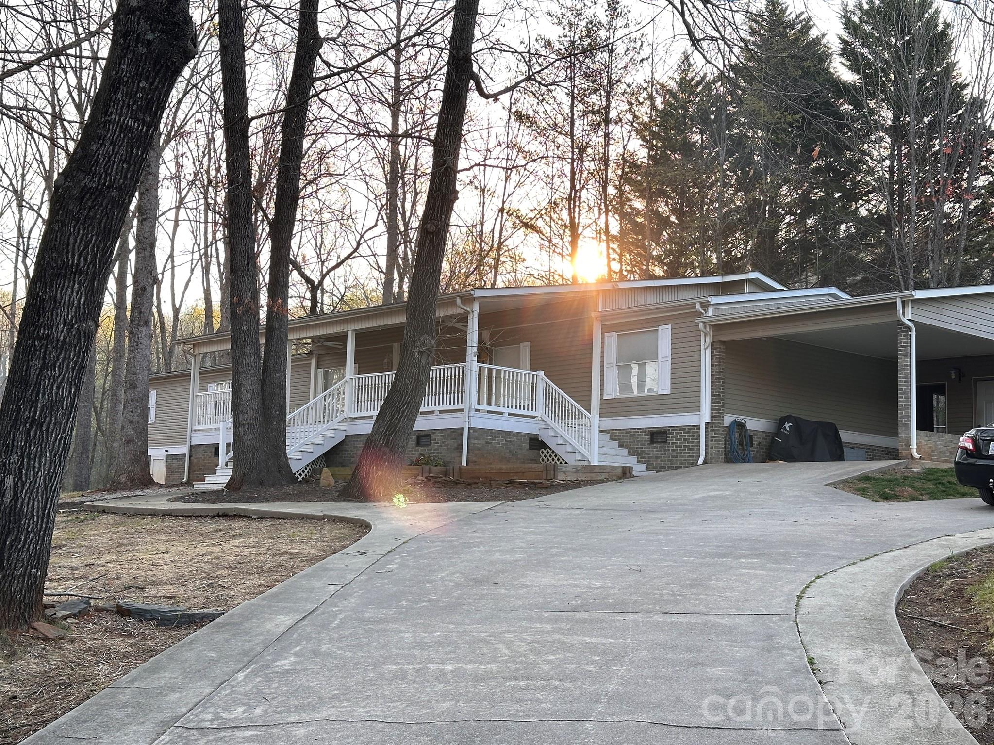 626 Lukes Loop Marion NC 28752