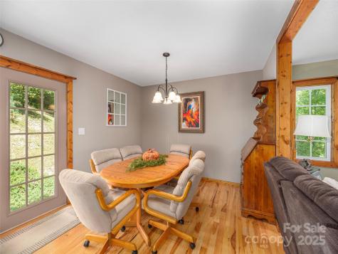 27 Little Roundtop Road Clyde NC 28721