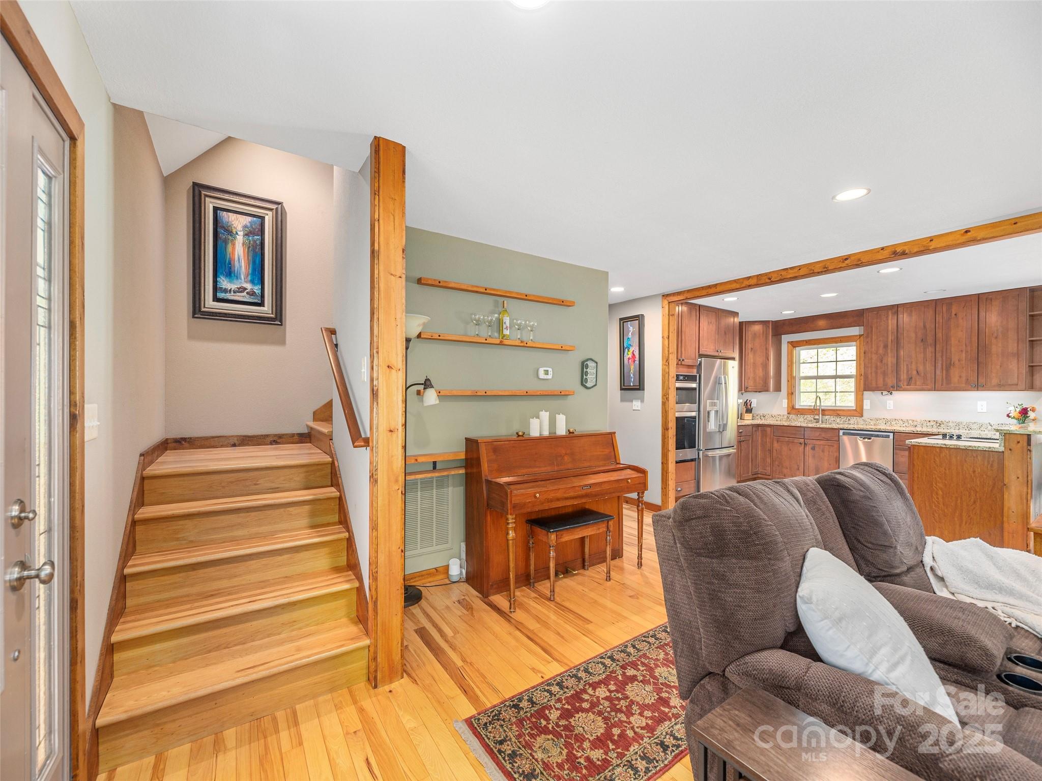 27 Little Roundtop Road Clyde NC 28721