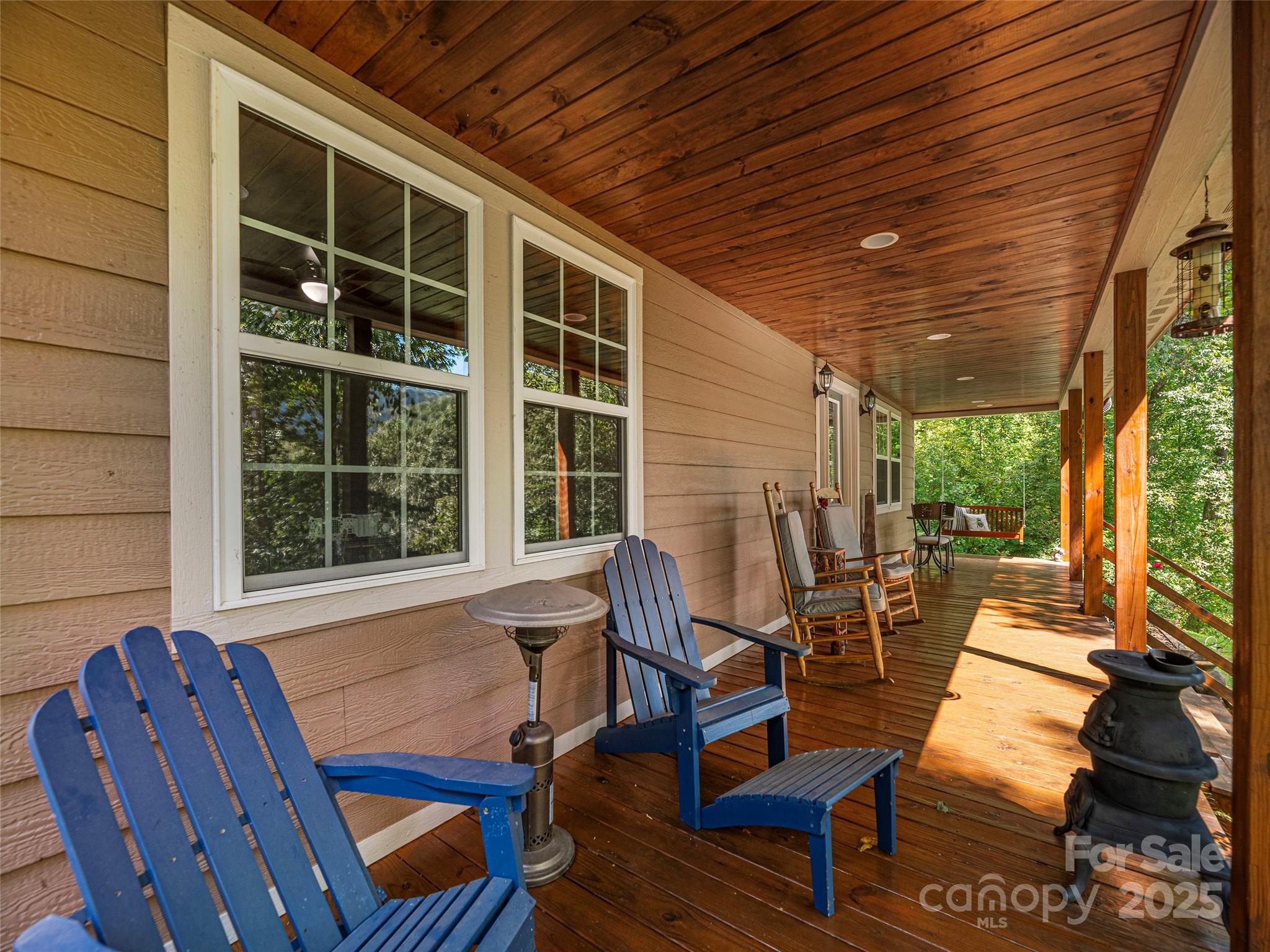 27 Little Roundtop Road Clyde NC 28721