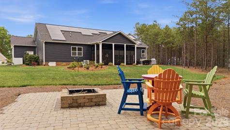 314 Potters Landing Denton NC 27239