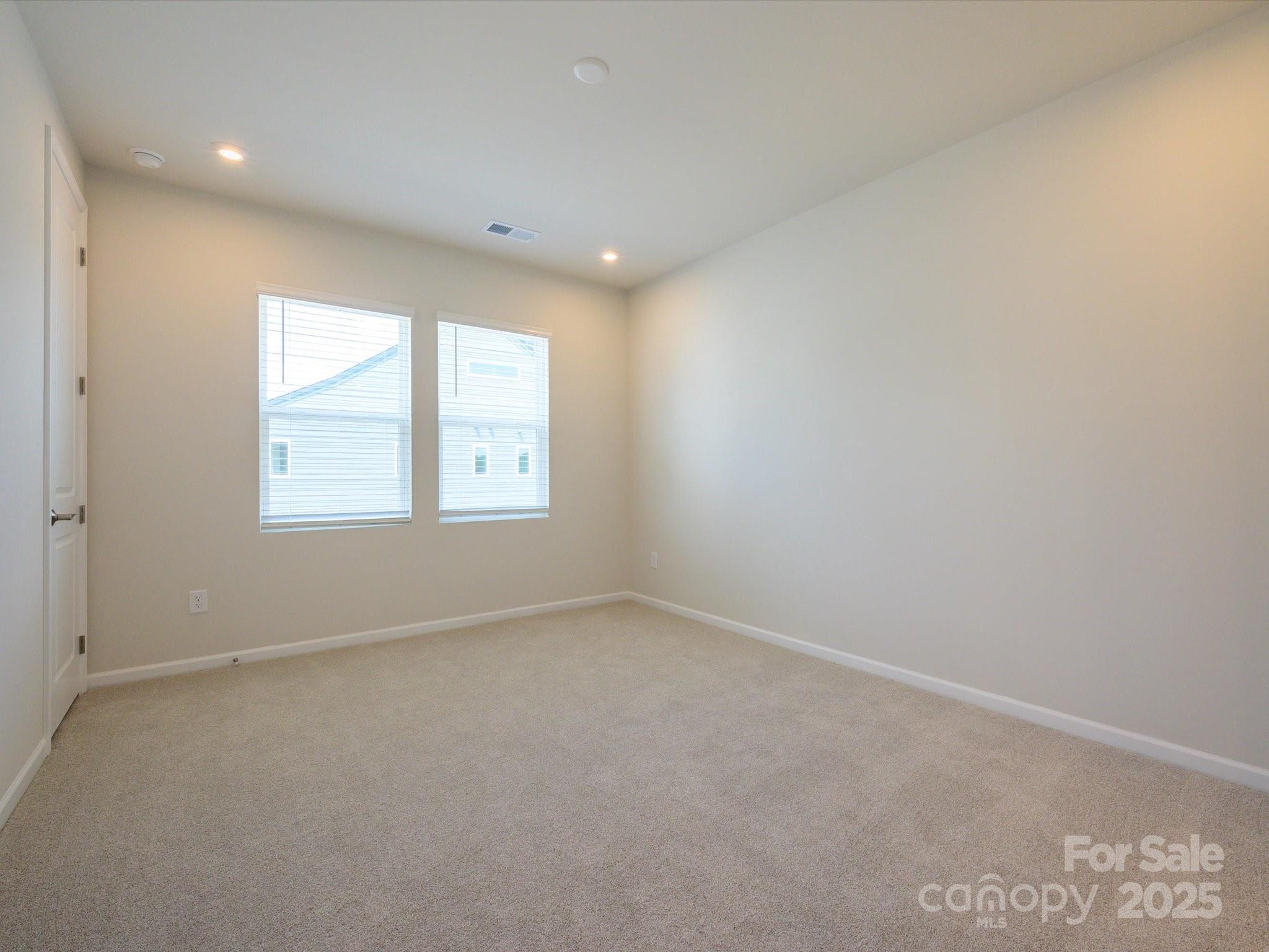 5640 Kingspan Drive Charlotte NC 28217
