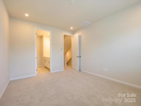 5640 Kingspan Drive Charlotte NC 28217