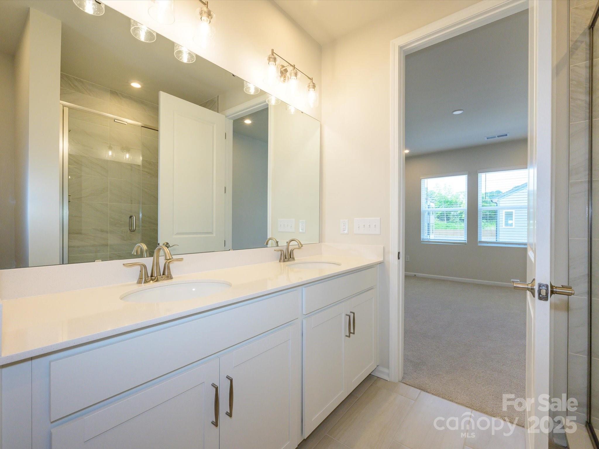 5640 Kingspan Drive Charlotte NC 28217