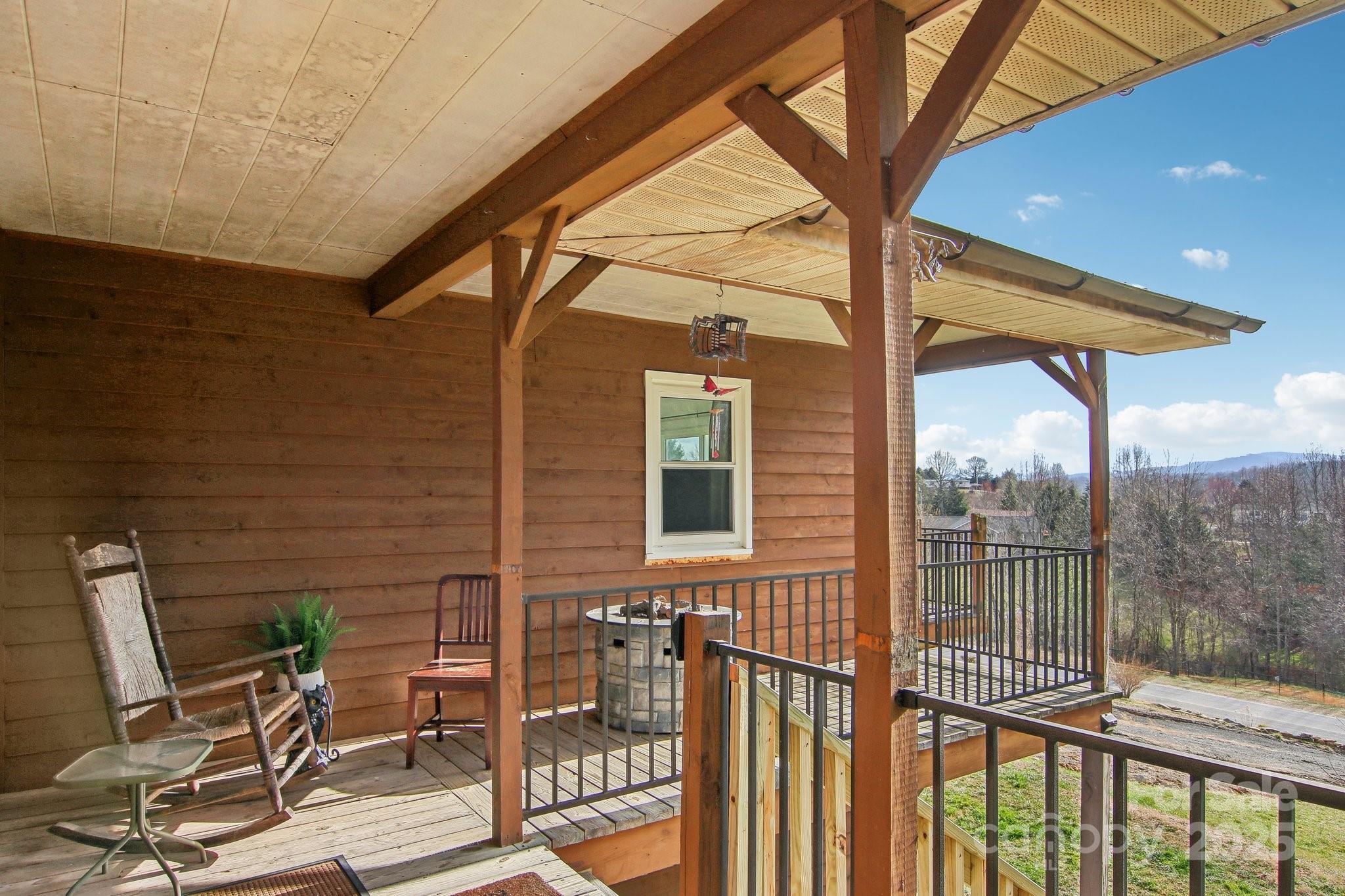 901 Jackson Loop Road Flat Rock NC 28731