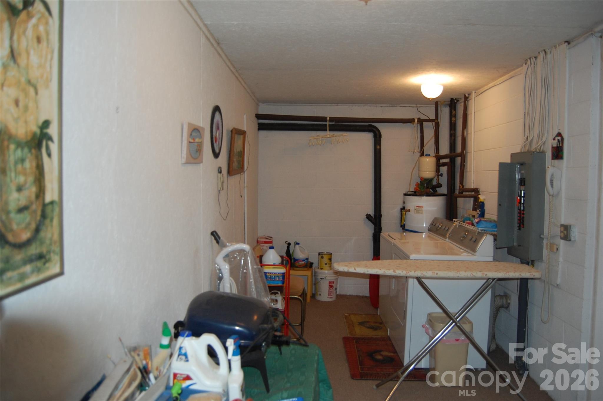 202 Knoll Circle Newland NC 28657
