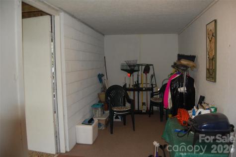 202 Knoll Circle Newland NC 28657