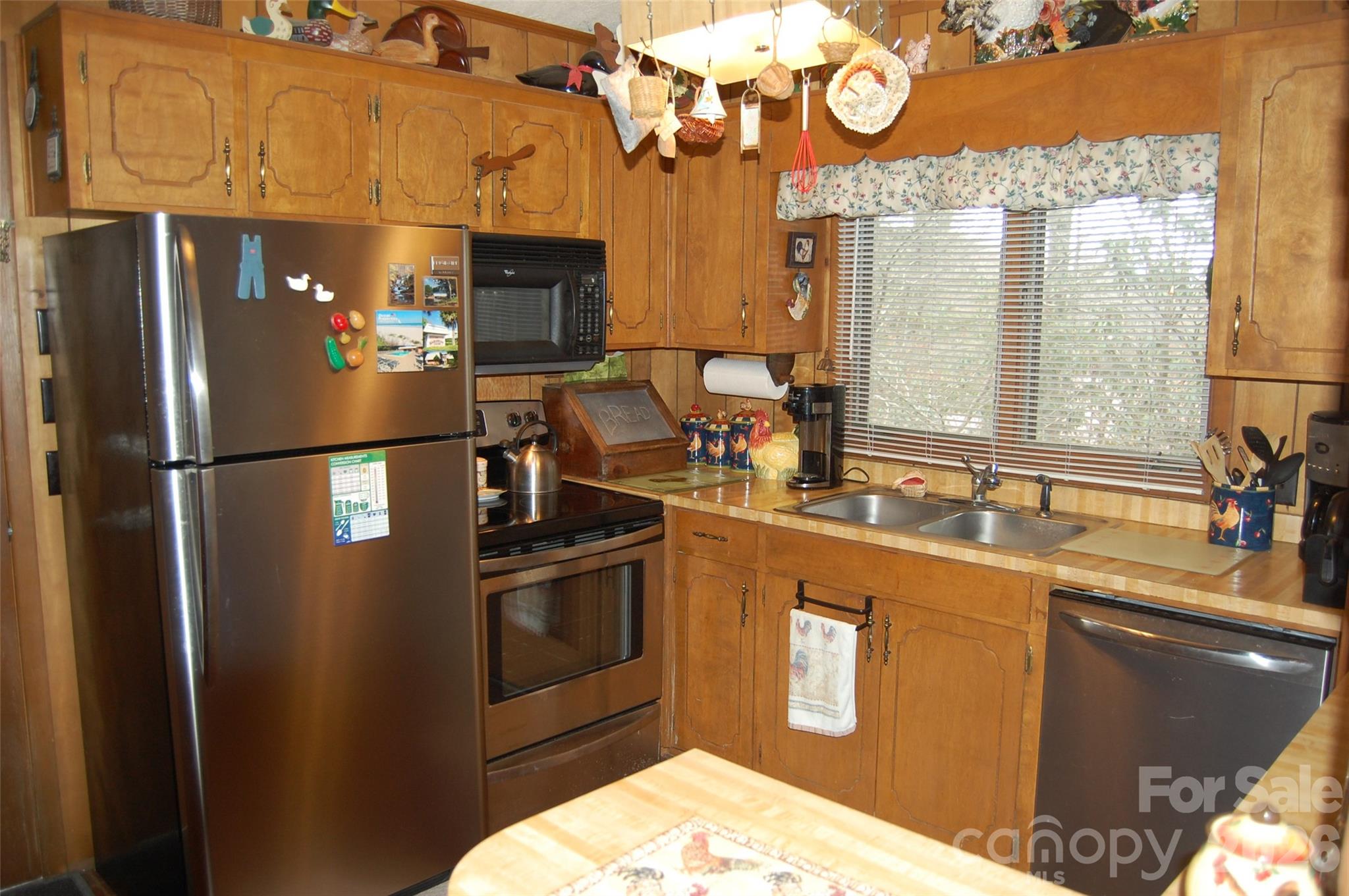 202 Knoll Circle Newland NC 28657