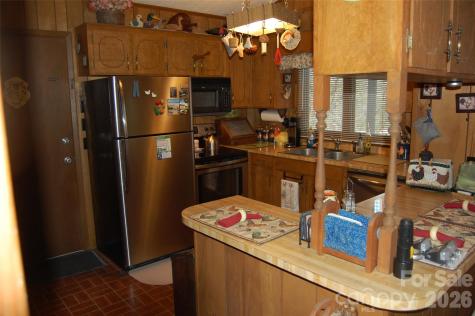 202 Knoll Circle Newland NC 28657