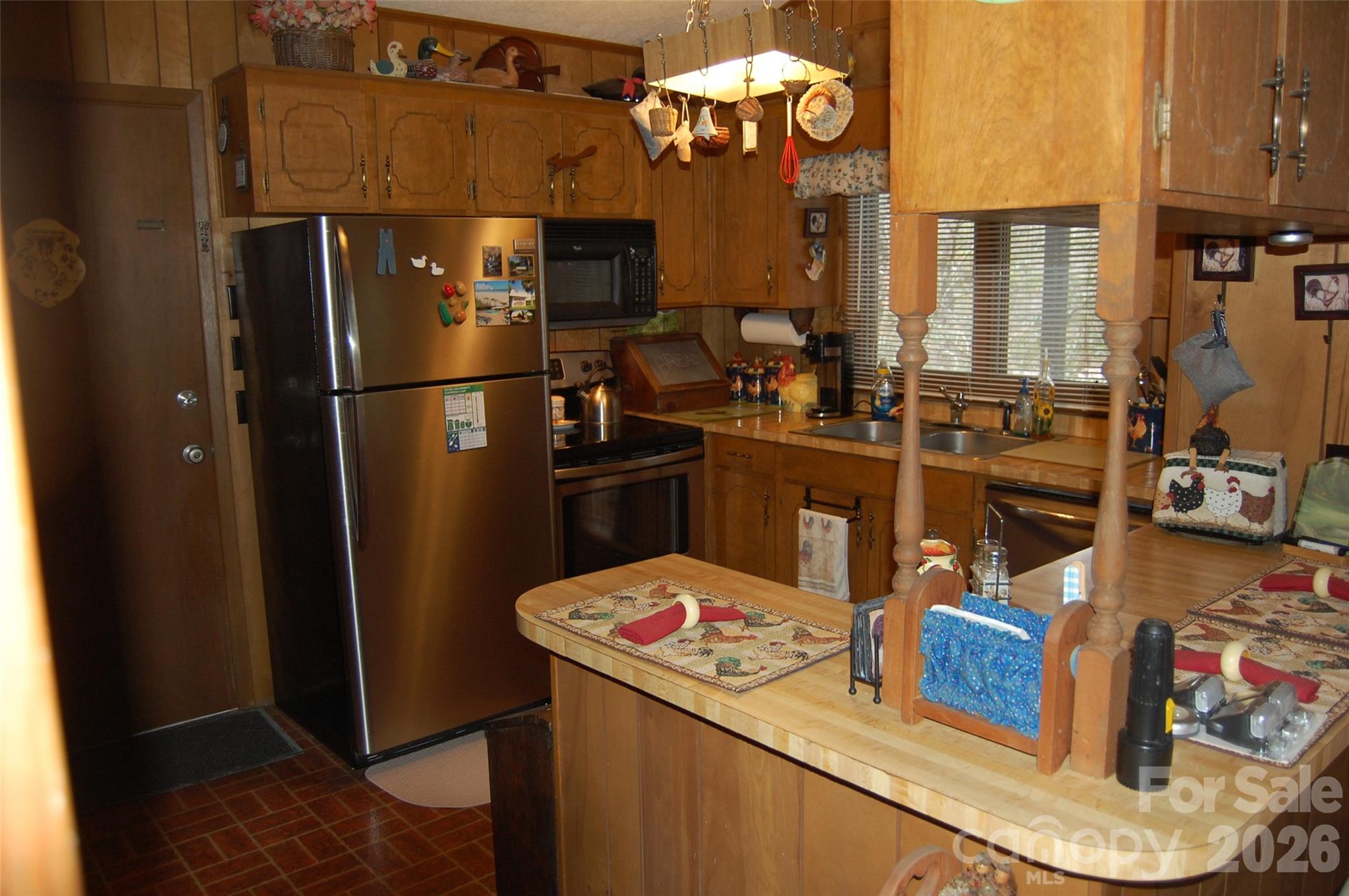 202 Knoll Circle Newland NC 28657