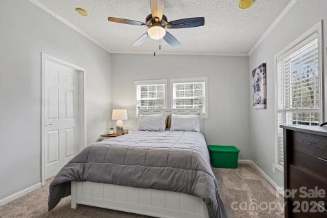 119 Deerfield Drive New London NC 28127