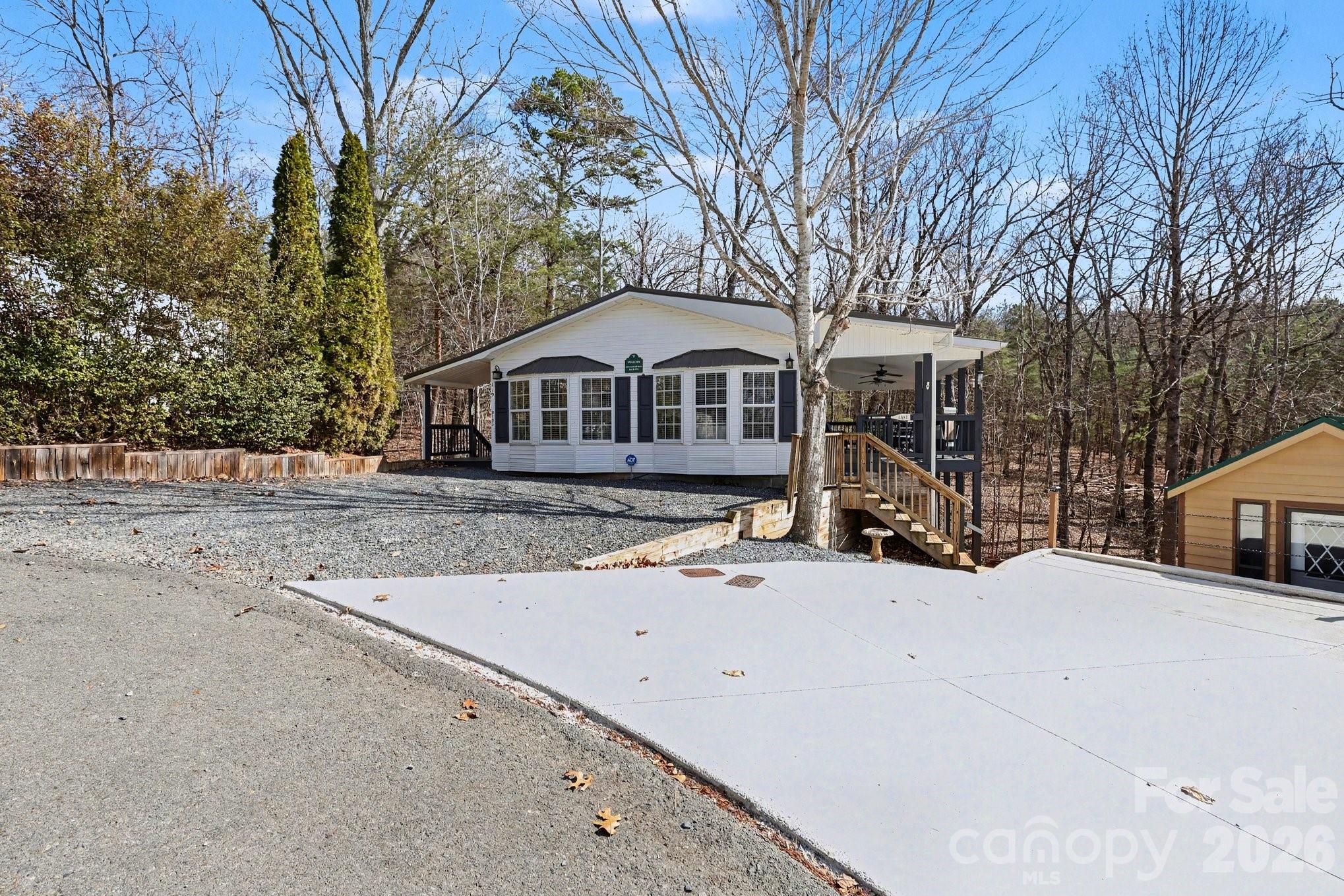 119 Deerfield Drive New London NC 28127