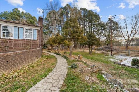 444 Craven Street Star NC 27356