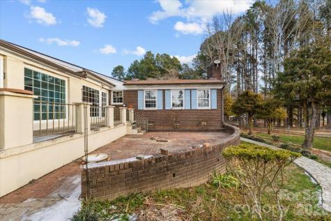 444 Craven Street Star NC 27356