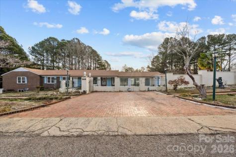 444 Craven Street Star NC 27356