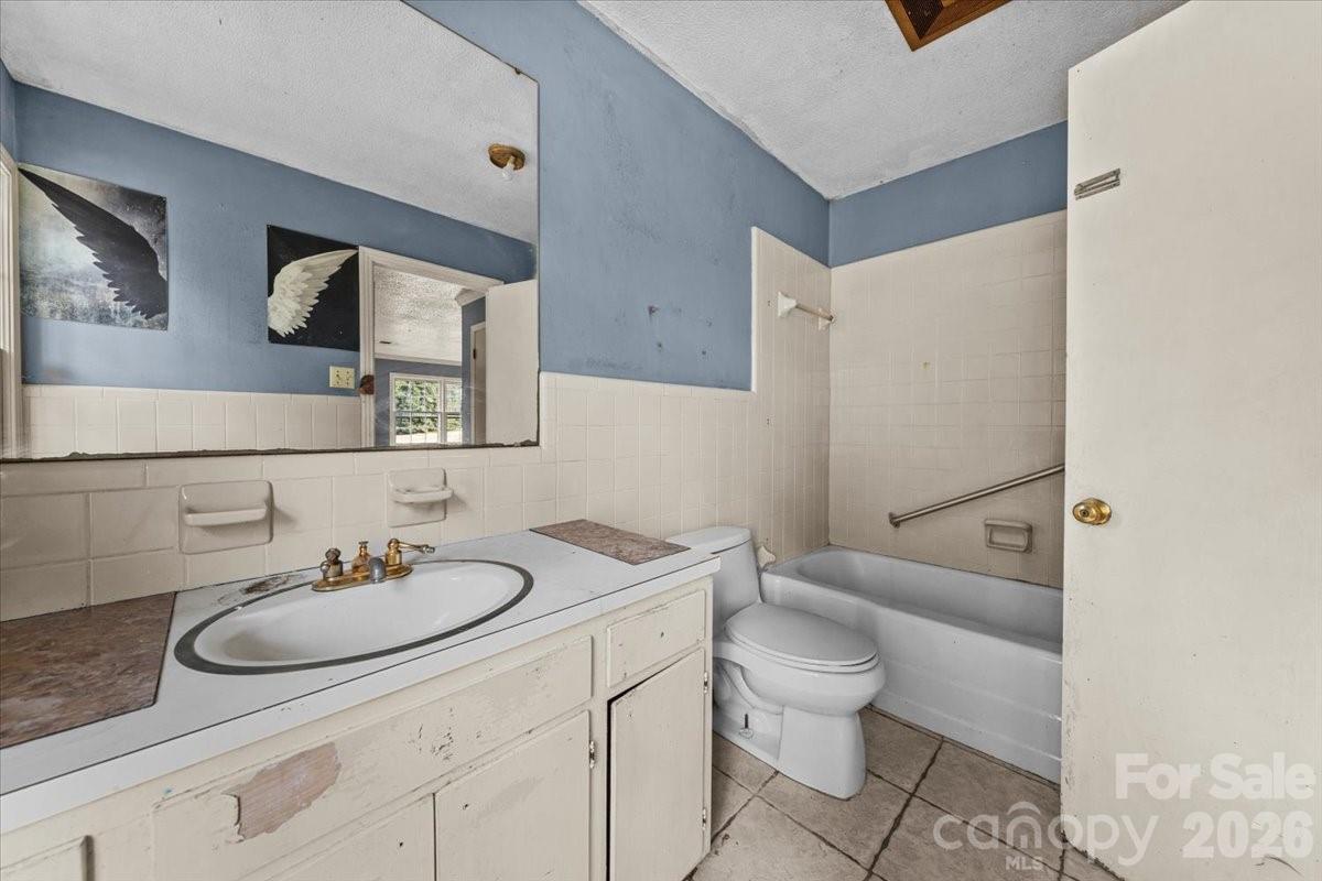 444 Craven Street Star NC 27356
