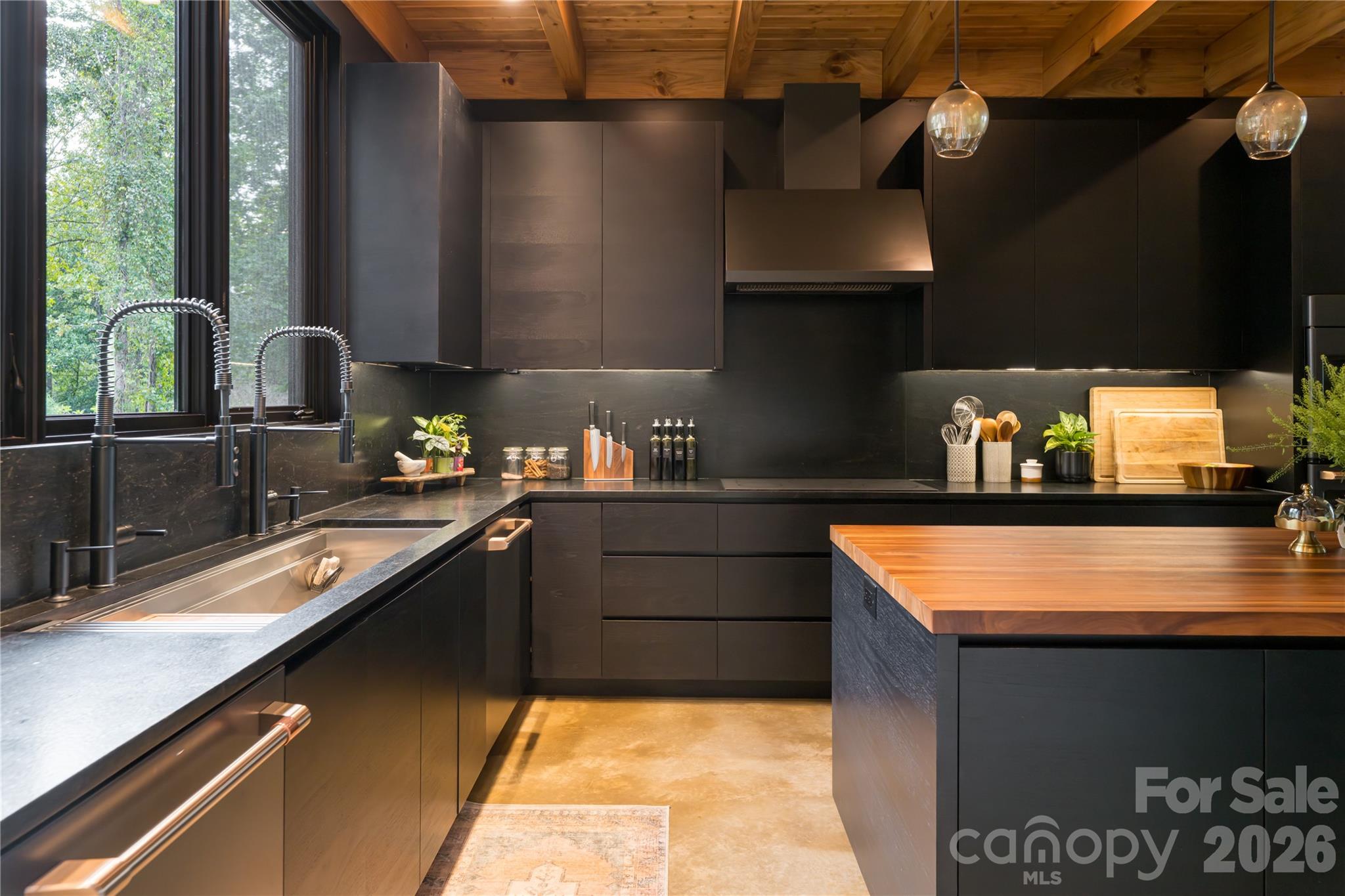 13 Tulip Poplar Trail Asheville NC 28804