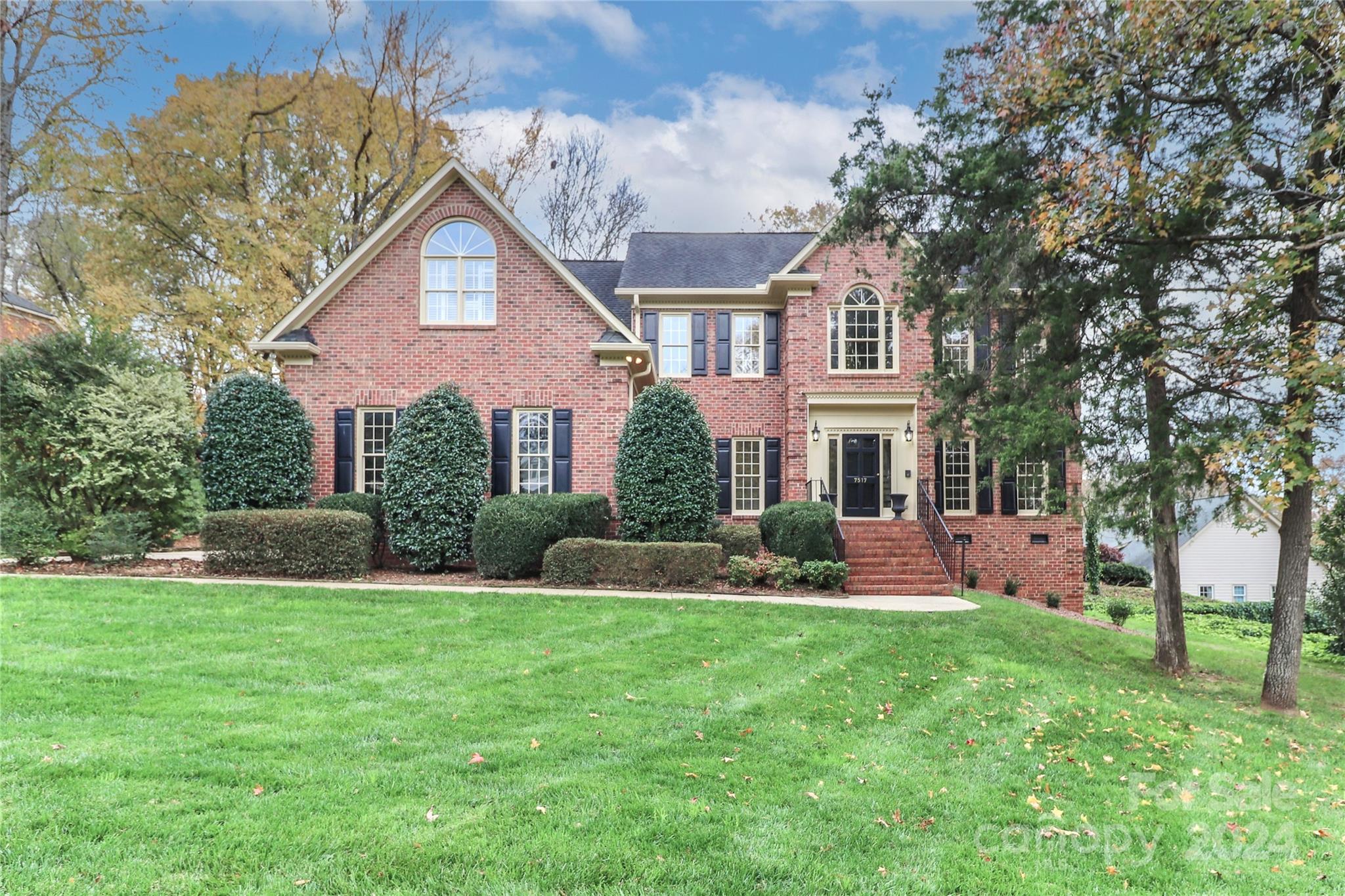 7517 British Gardens Lane Charlotte NC 28277
