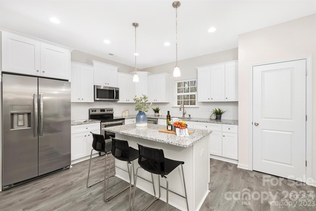 2735 Suburban Drive Charlotte NC 28269