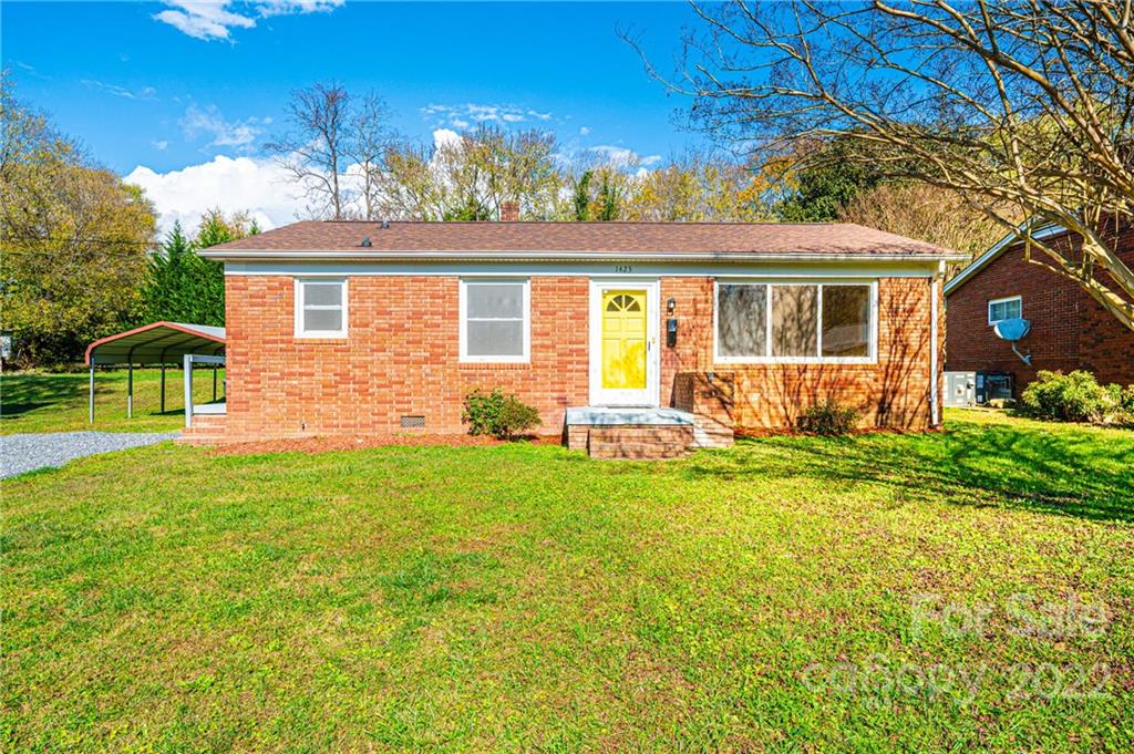 1423 16th Avenue NE Hickory NC 28601