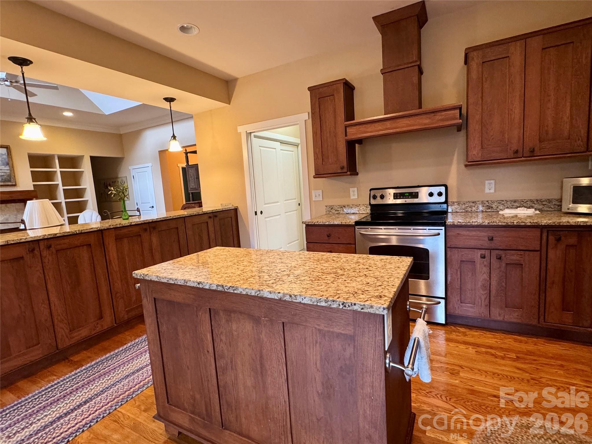 894 Dunroy Drive Hendersonville NC 28739
