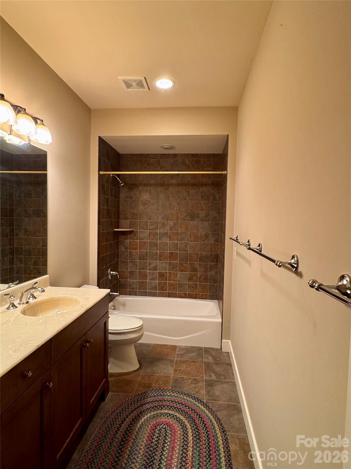 894 Dunroy Drive Hendersonville NC 28739