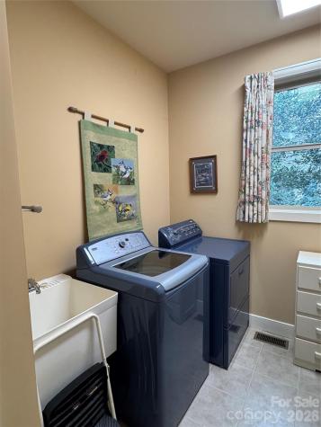 894 Dunroy Drive Hendersonville NC 28739
