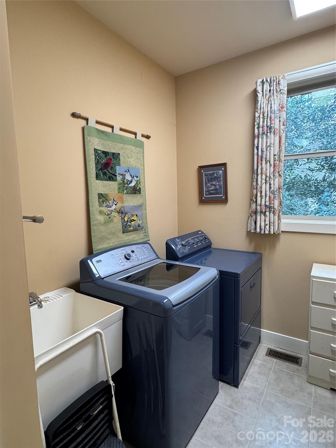 894 Dunroy Drive Hendersonville NC 28739