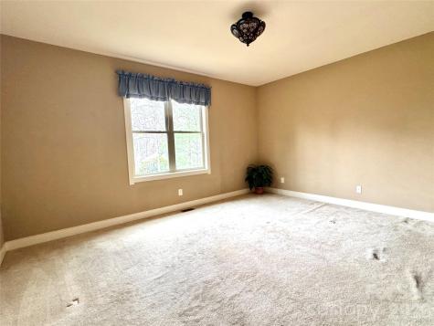 894 Dunroy Drive Hendersonville NC 28739