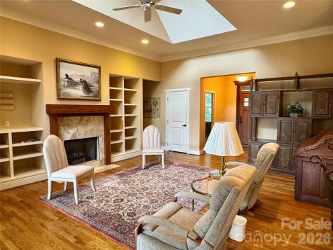 894 Dunroy Drive Hendersonville NC 28739
