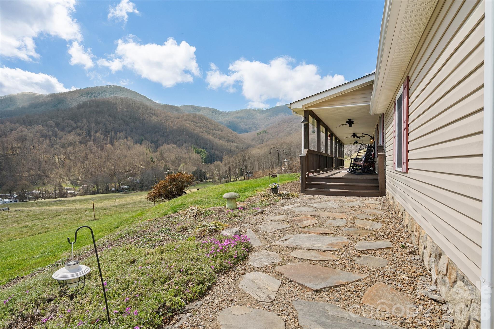 371 Ned Cove Road Waynesville NC 28785