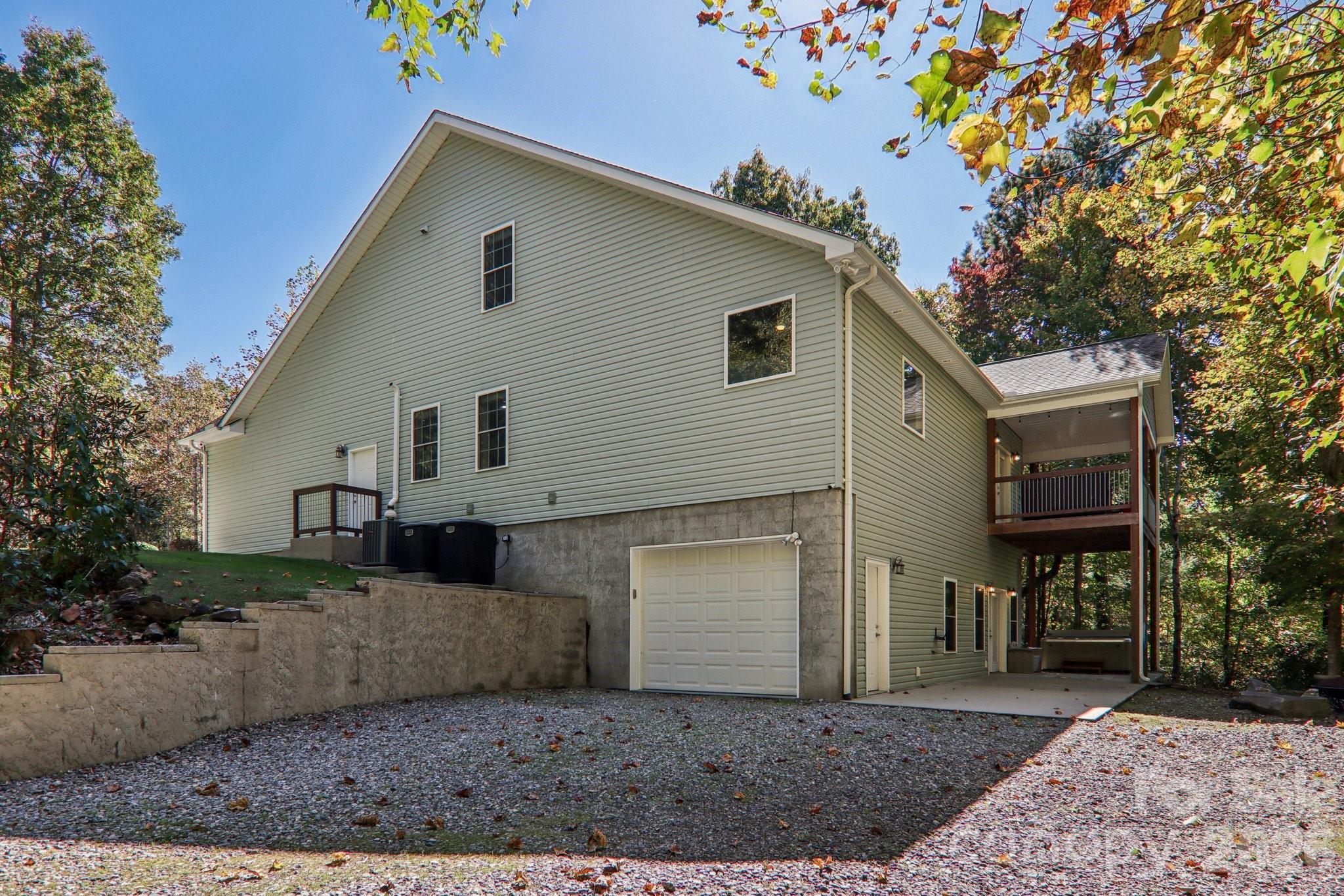 6 Wagon Trace Flat Rock NC 28731