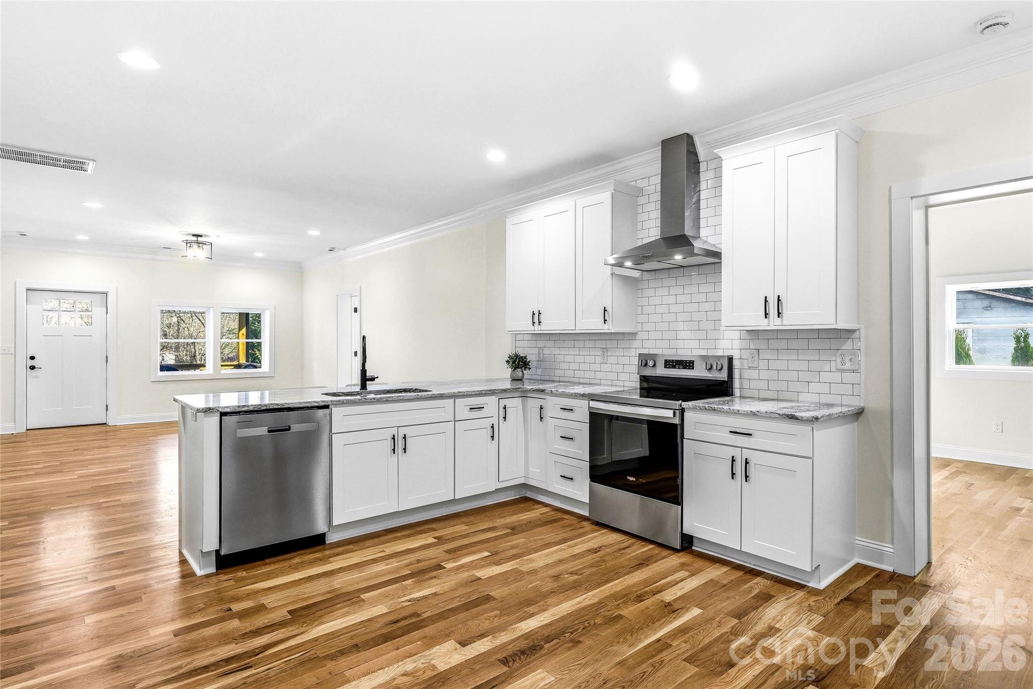 807 N Whitted Street Hendersonville NC 28791