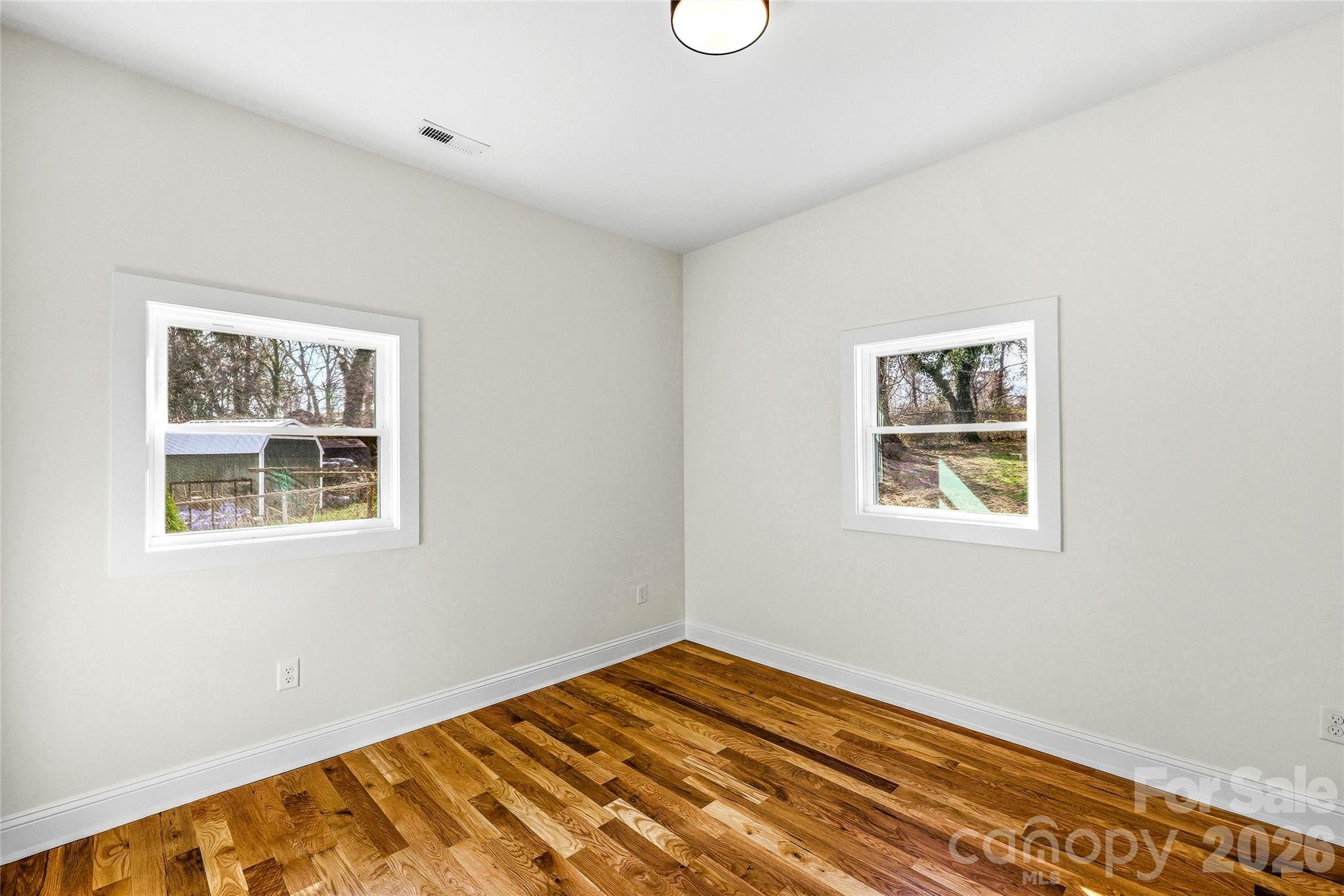 807 N Whitted Street Hendersonville NC 28791