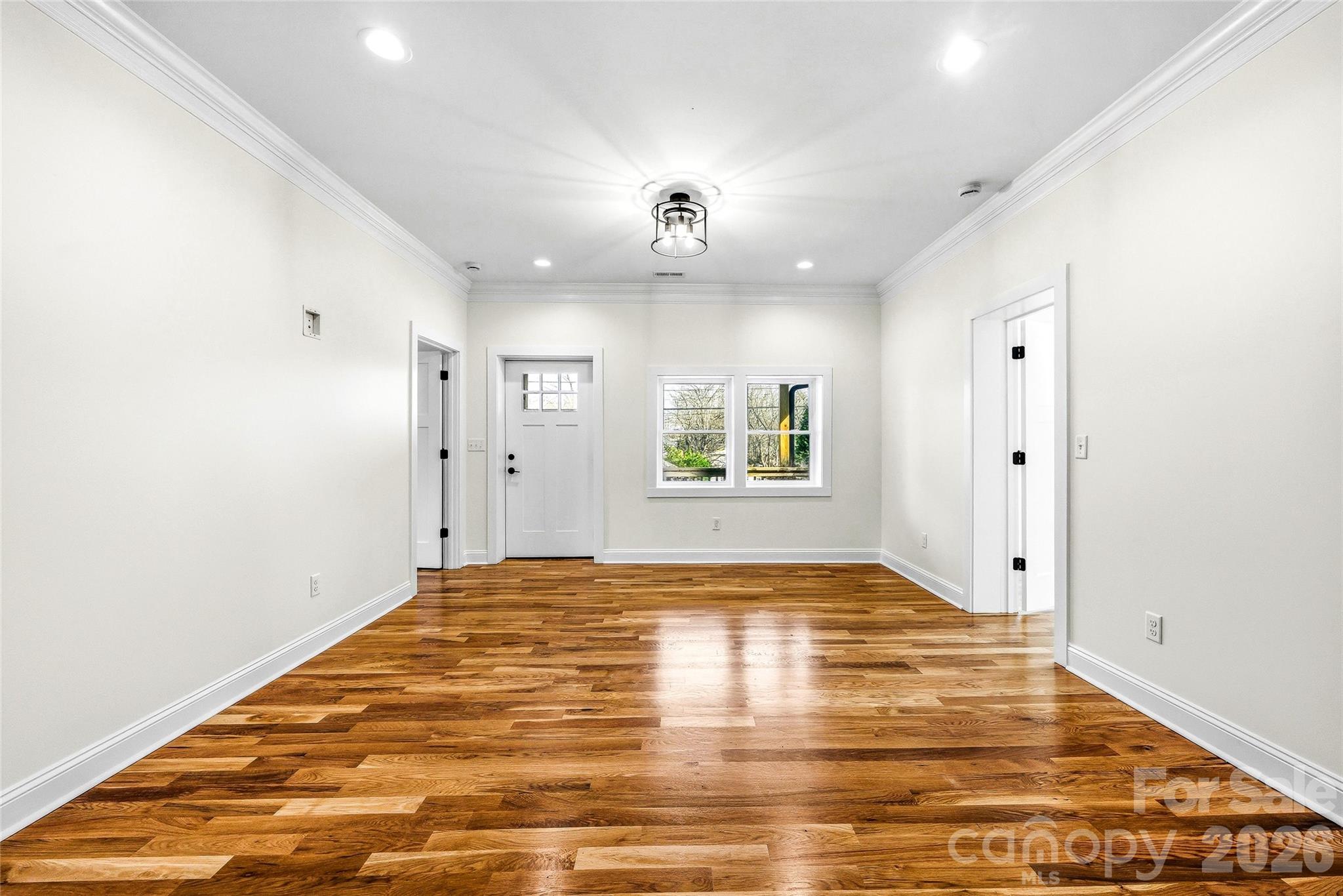 807 N Whitted Street Hendersonville NC 28791