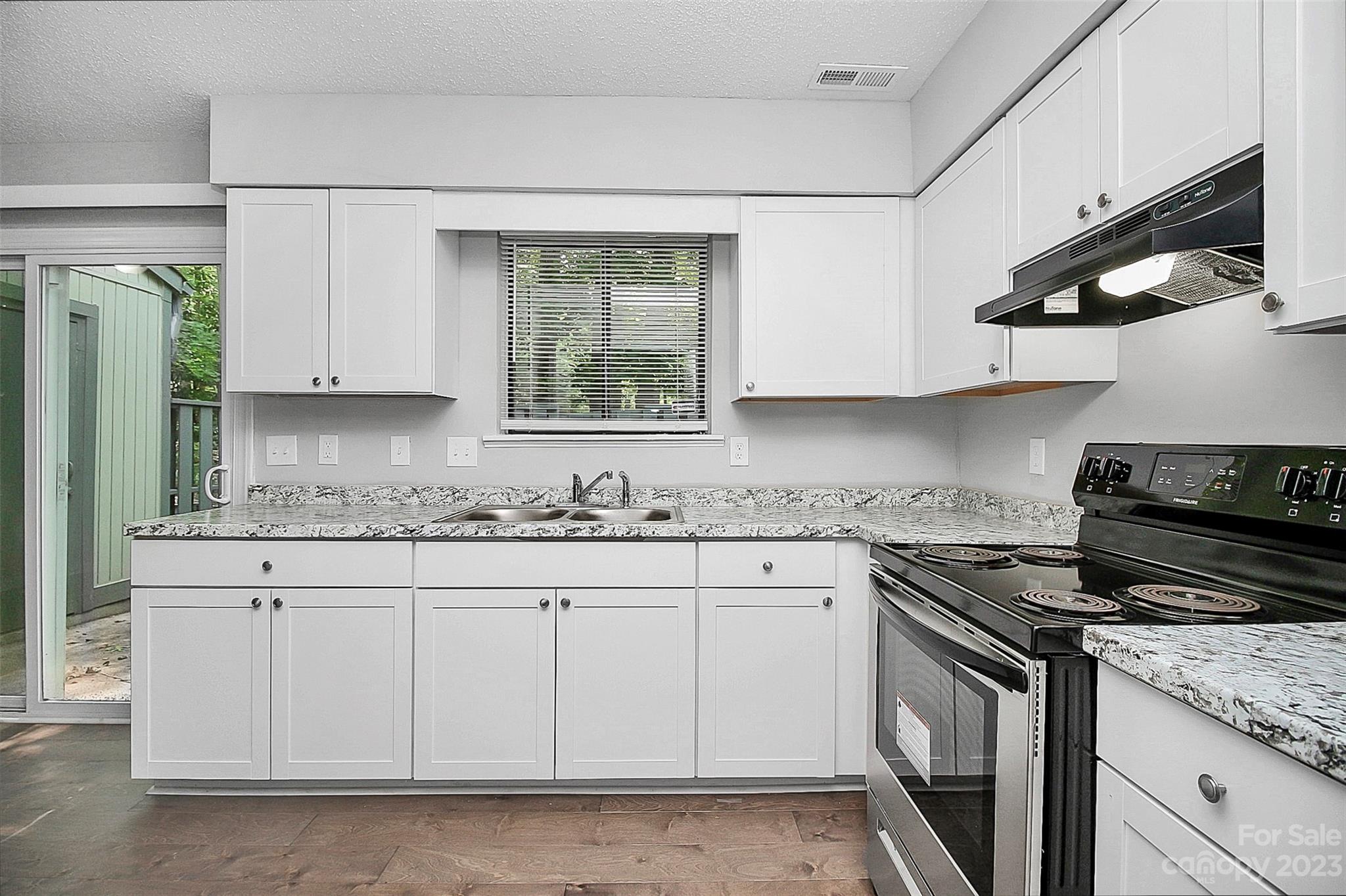 6120 Bent Tree Court Charlotte NC 28212