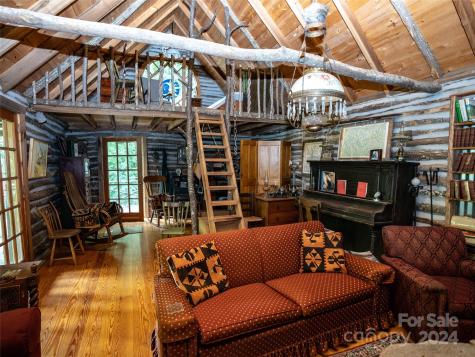 1001 Mountain Glen Road Canton NC 28716