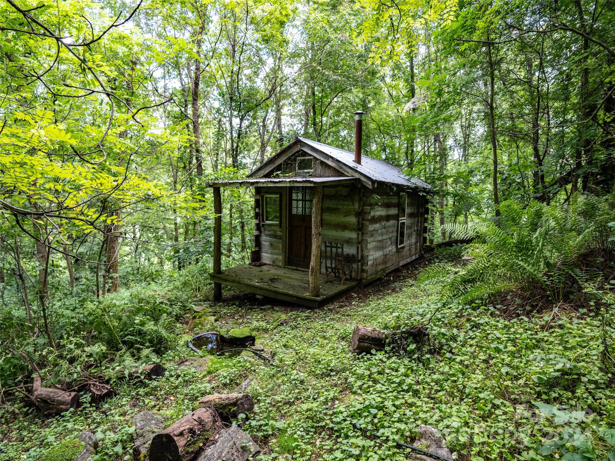 1001 Mountain Glen Road Canton NC 28716