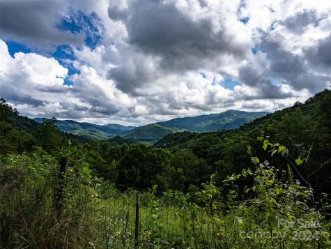 1001 Mountain Glen Road Canton NC 28716