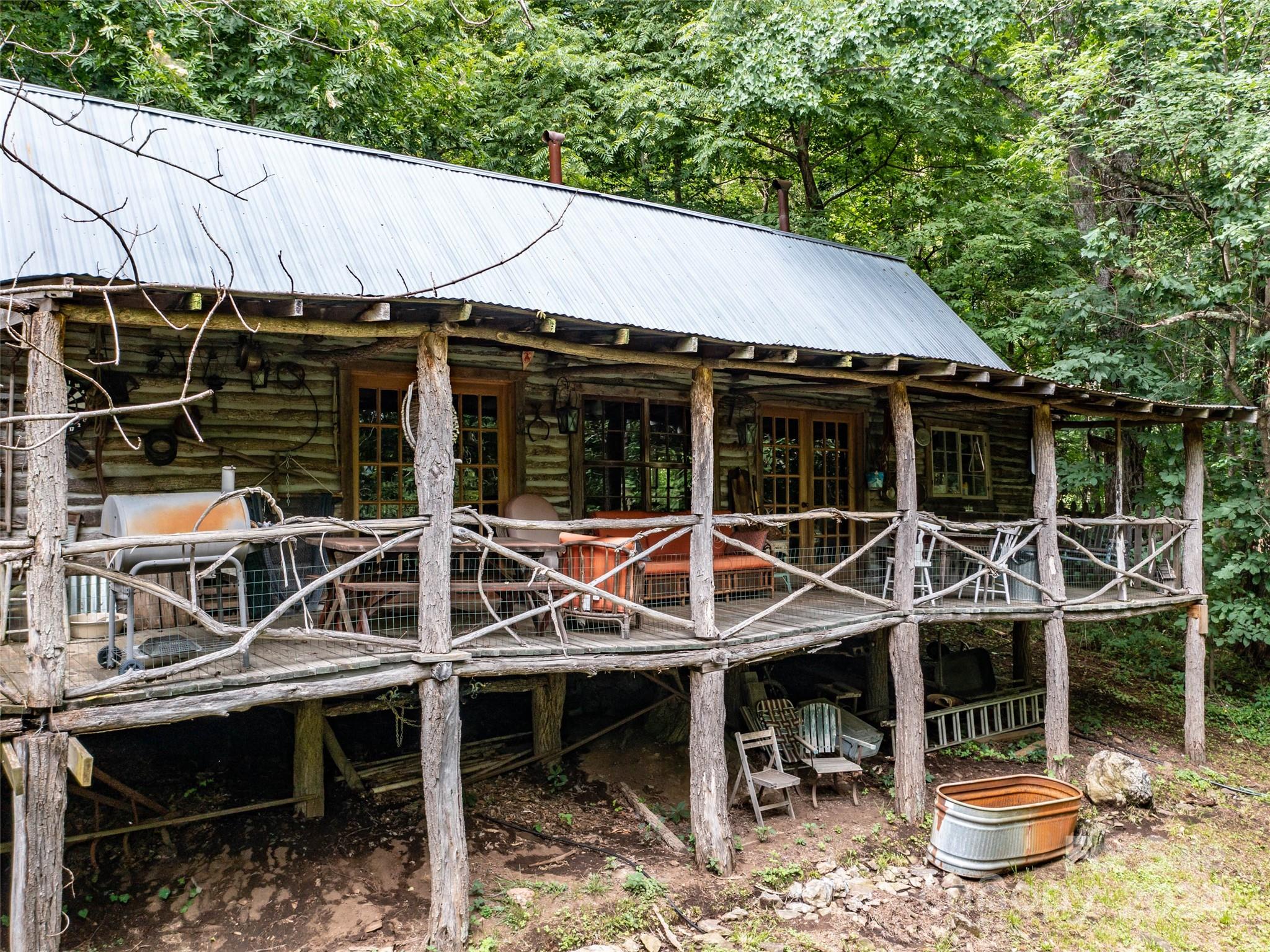 1001 Mountain Glen Road Canton NC 28716