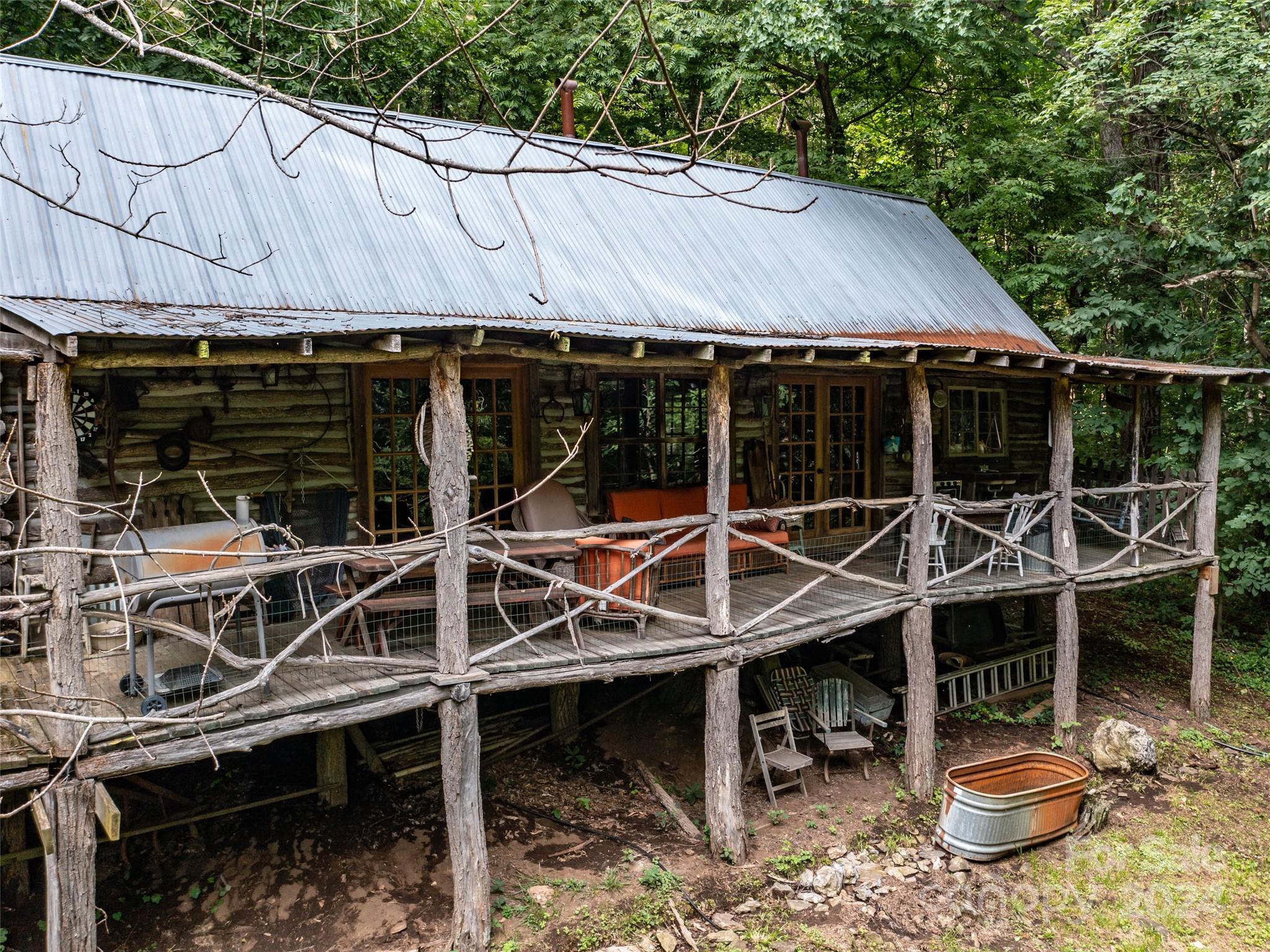 1001 Mountain Glen Road Canton NC 28716