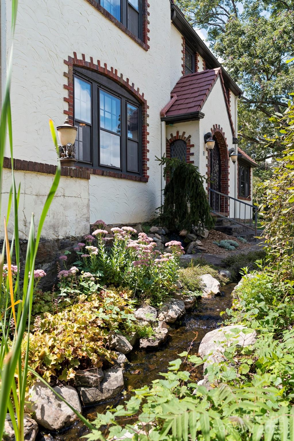 23 Greenleaf Circle Asheville NC 28804