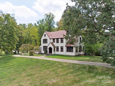 23 Greenleaf Circle Asheville NC 28804