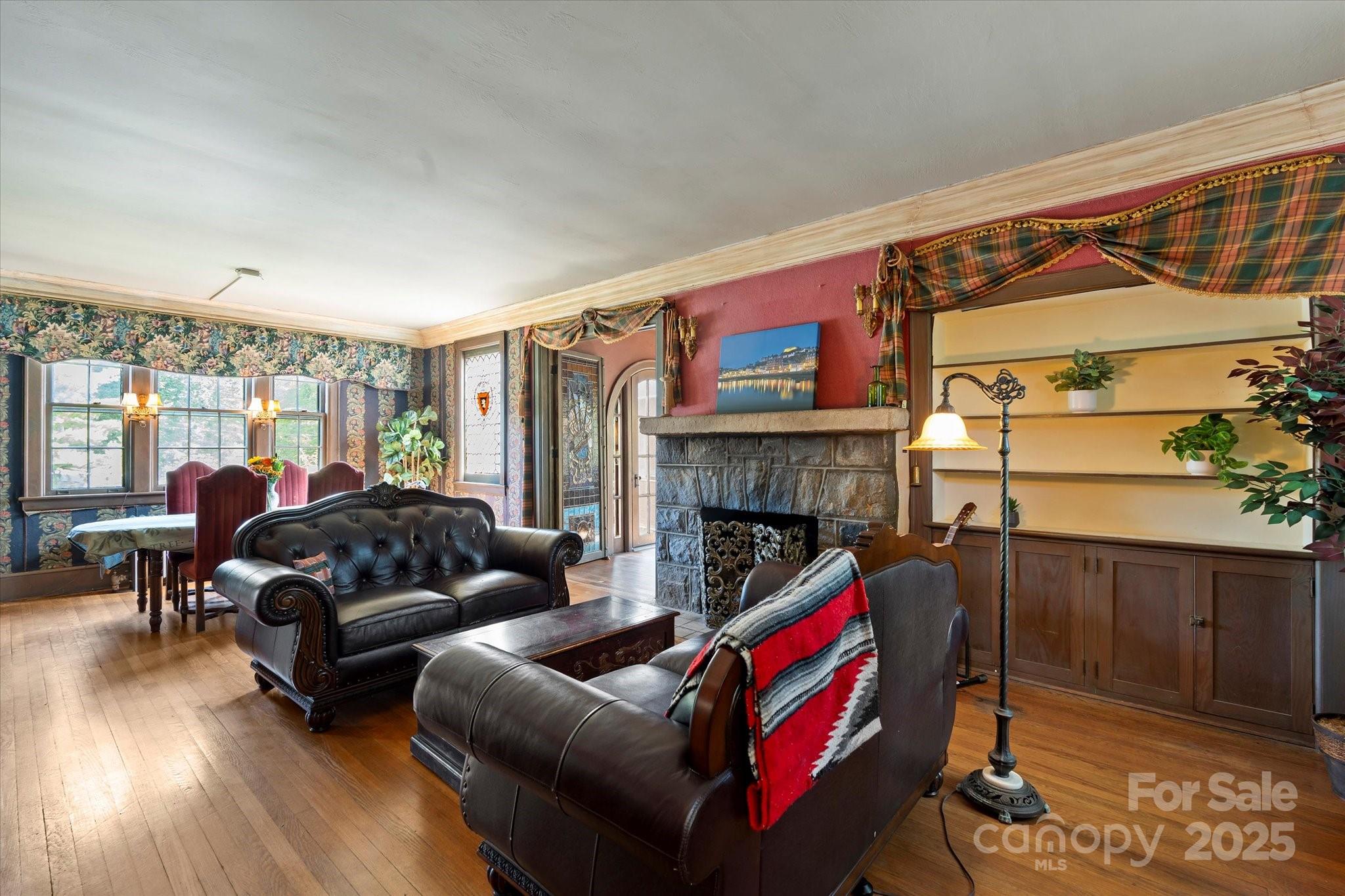 23 Greenleaf Circle Asheville NC 28804