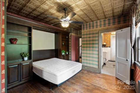 23 Greenleaf Circle Asheville NC 28804